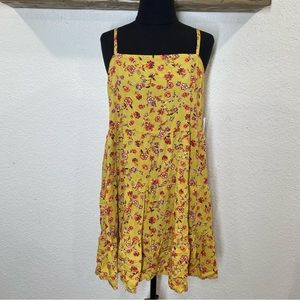 NWT Old Navy swing tiere yellow floral size large dress with pockets
